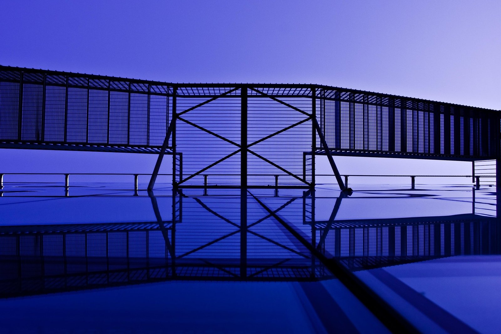 marcvanduffel-fence-1073604_1920